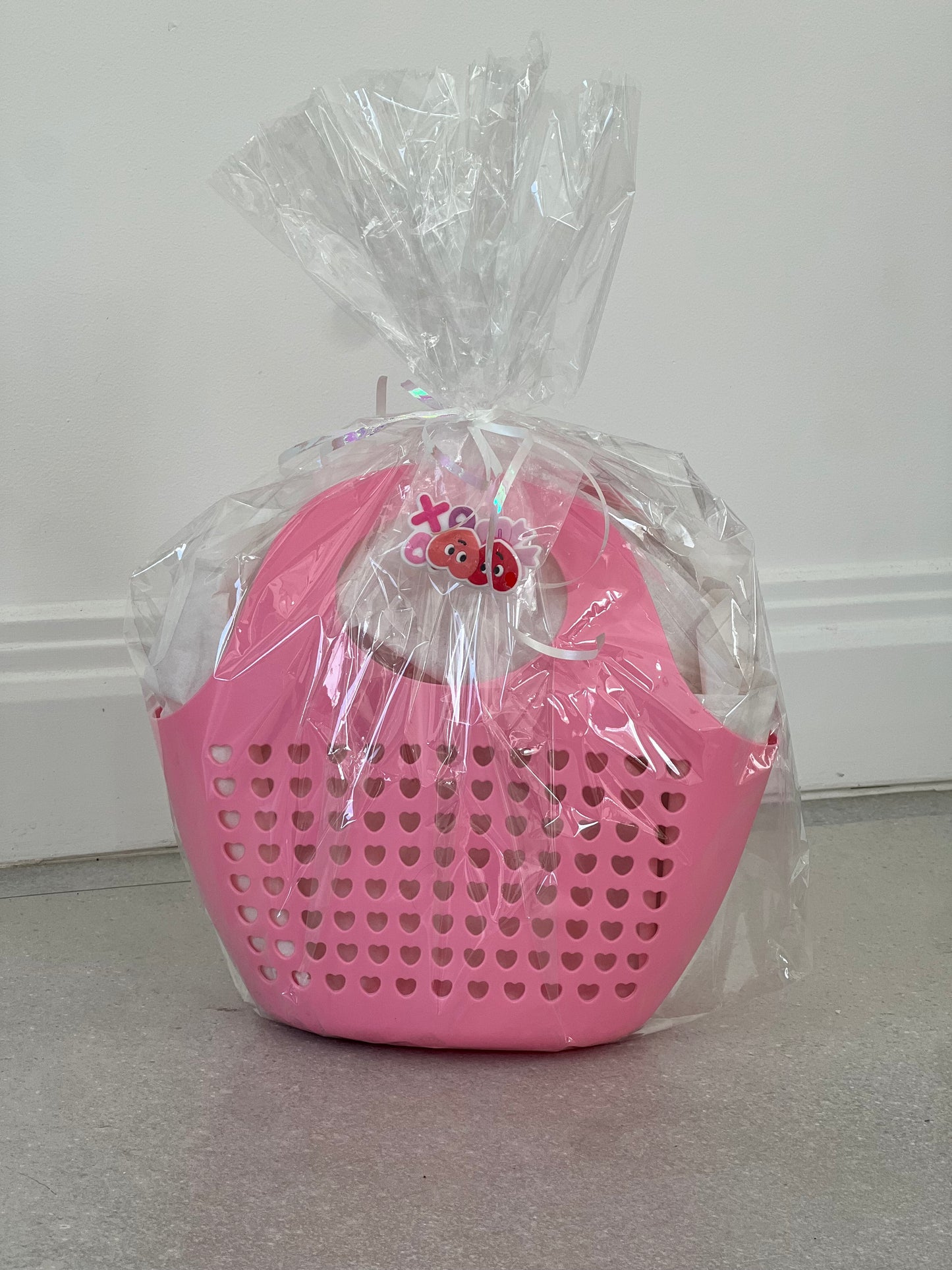 Valentines Gift Basket - Cozeezz