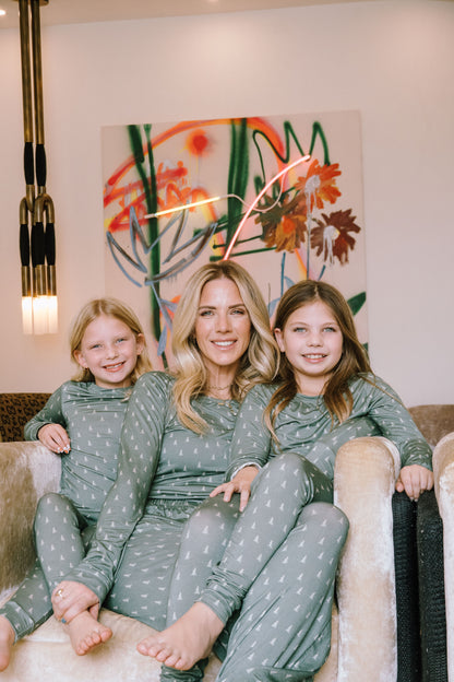 SILENT PINES ADULT (Women's)  Long Sleeve, Long Pant - Evergreen*